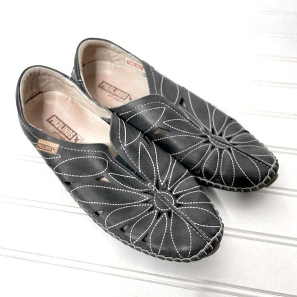 Pikolinos Womens Grey Black Leather Floral Laser Cut Whipstitch Loafers Size 37